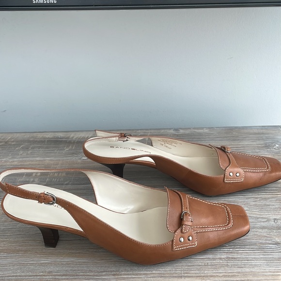 Bandolino leather sling back heels - Picture 4 of 5